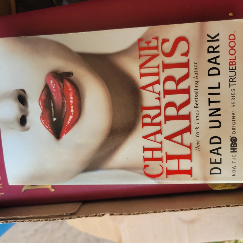 Charlaine Harris 'Dead Until Dark' Book